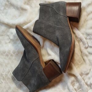 Lucky Brand LILYE Gray leather Bootie